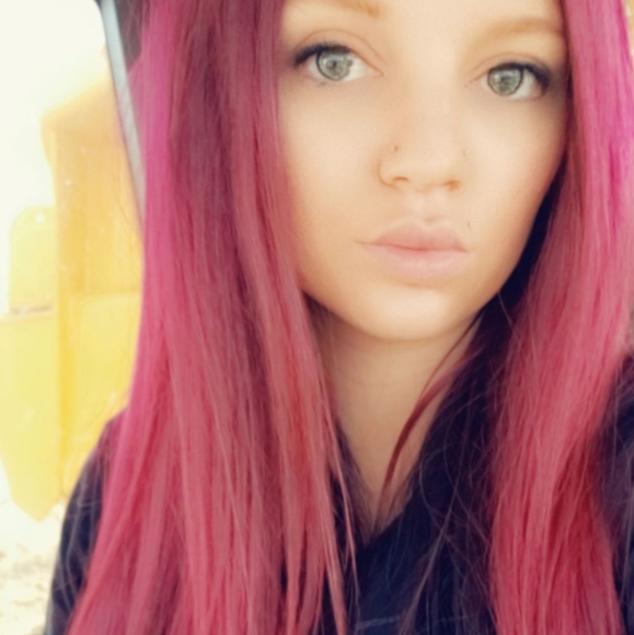 Meet your Posher, Ashley - Picture 3 of 13